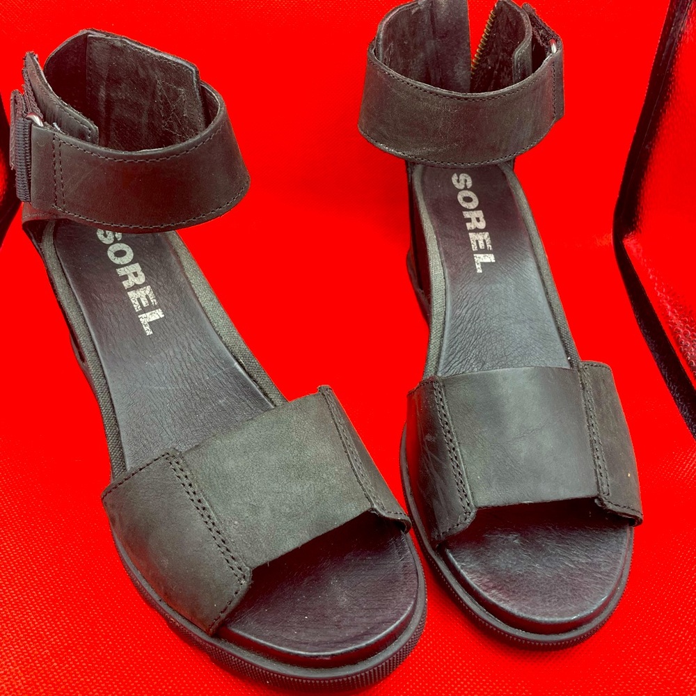 Sorel Joanie II wedge sandal, gently used